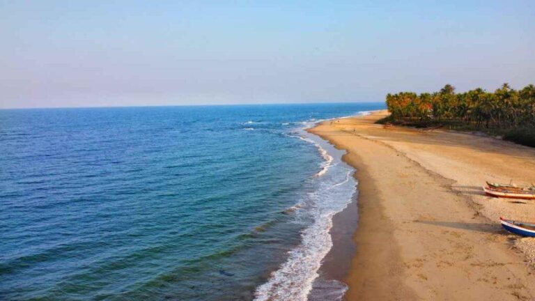 bhogwe beach